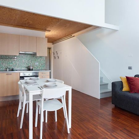 Апартаменты White And Brown Exclusive Loft With Terrace - Free Parking - M2 Station Милан Экстерьер фото